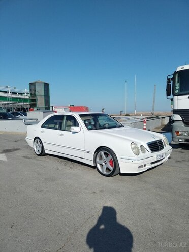 Mercedes E 240 2000, 242,000 km - 2.4 l - Kürdəmir