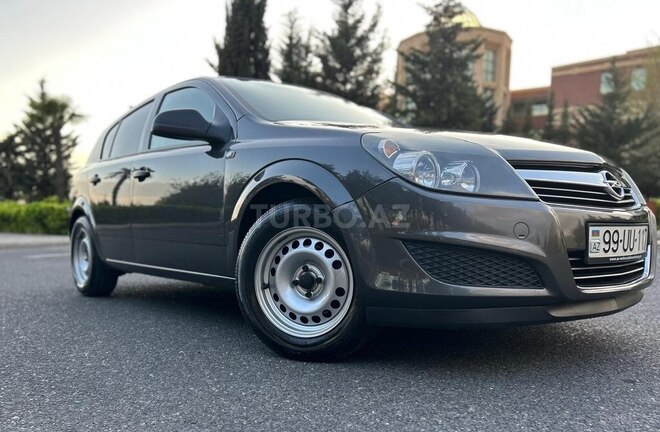Opel Astra 2009, 115,400 km - 1.4 l - Şəki