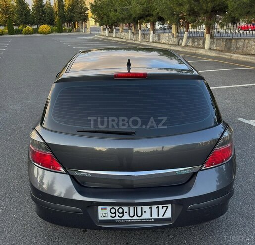 Opel Astra 2009, 115,400 km - 1.4 l - Şəki