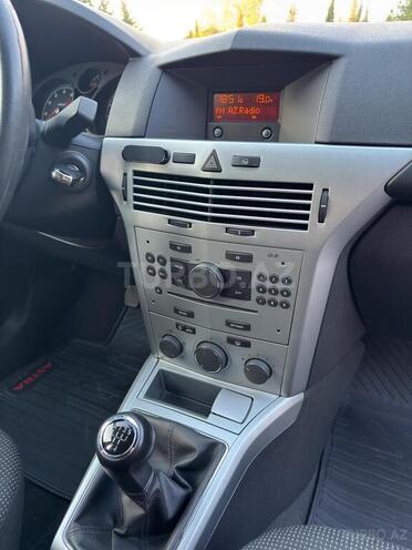 Opel Astra 2009, 115,400 km - 1.4 l - Şəki