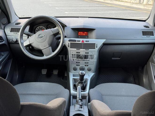 Opel Astra 2009, 115,400 km - 1.4 l - Şəki