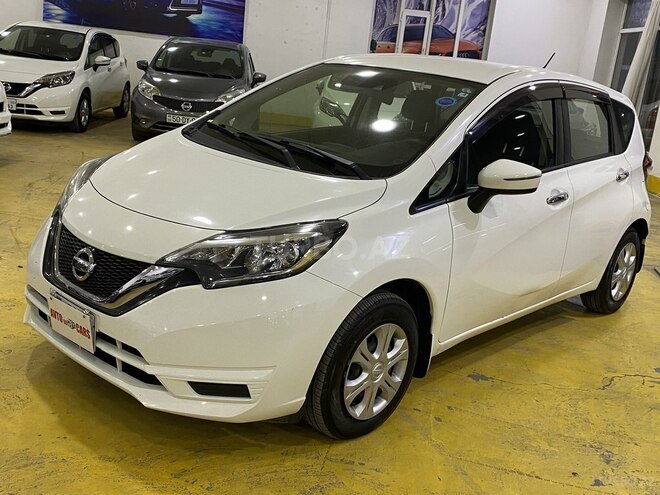 Nissan Note-2
