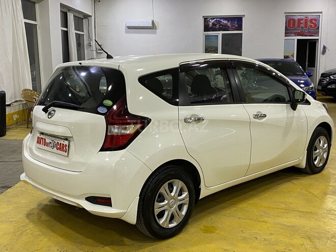 Nissan Note-7