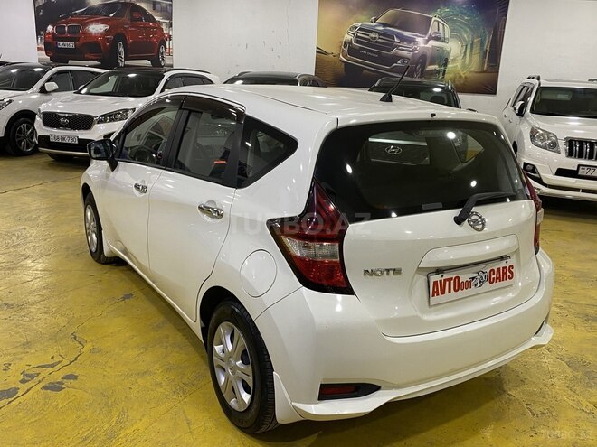 Nissan Note-5