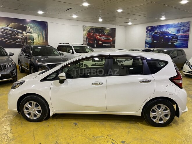 Nissan Note-8