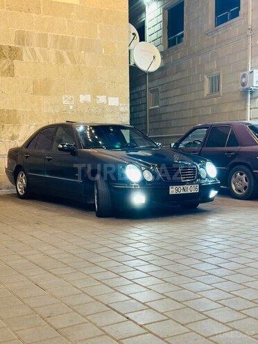 Mercedes E 280 2000, 340,000 km - 2.8 л - Yevlax
