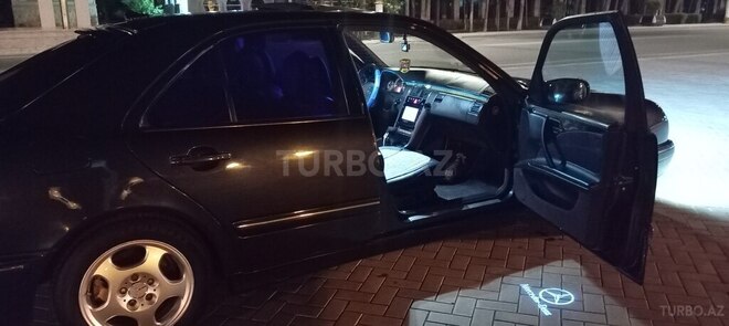 Mercedes E 280 2000, 340,000 km - 2.8 л - Yevlax