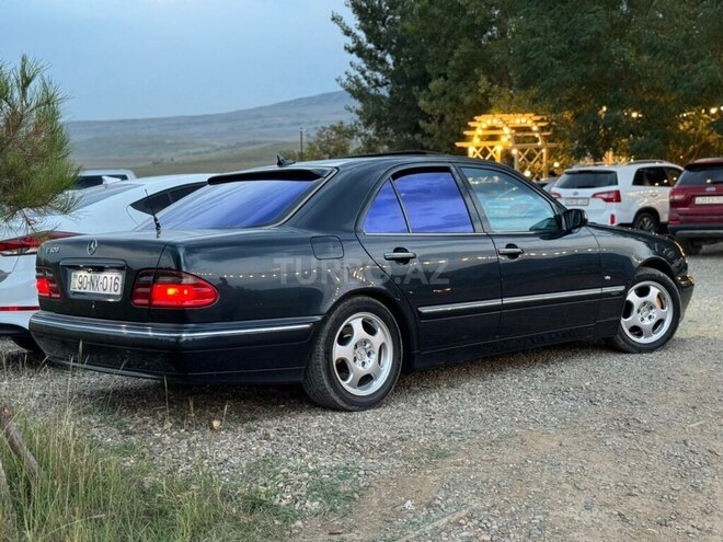Mercedes E 280 2000, 340,000 km - 2.8 л - Yevlax
