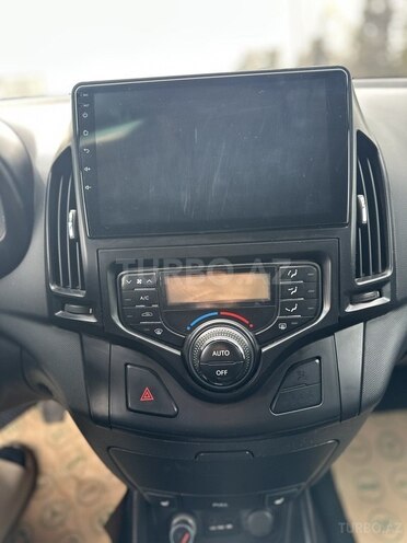 Hyundai i30 2010, 247,000 km - 1.4 l - Quba
