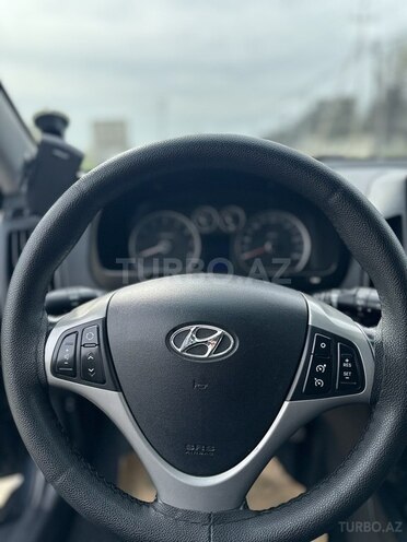 Hyundai i30 2010, 247,000 km - 1.4 l - Quba