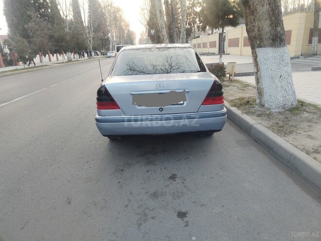 Mercedes C 180 1984, 470,000 km - 1.8 l - Ağdaş