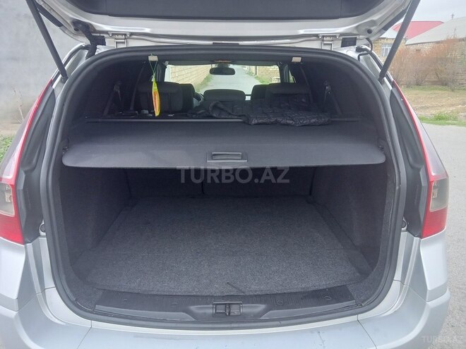 Renault Megane 2006, 295,000 km - 1.5 l - Naftalan