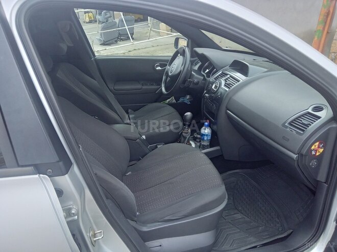 Renault Megane 2006, 295,000 km - 1.5 l - Naftalan