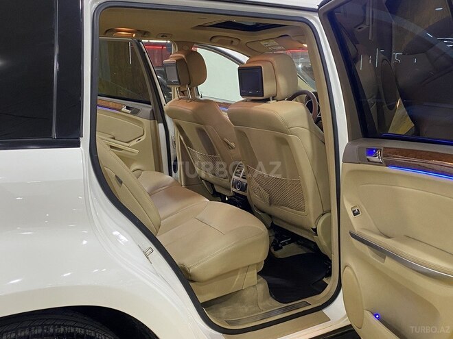 Mercedes GL 450 4MATIC 2008, 179,325 km - 4.7 l - Sumqayıt