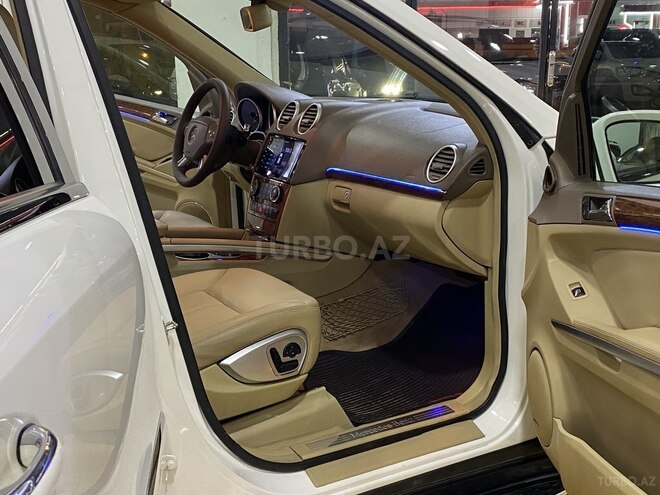 Mercedes GL 450 4MATIC 2008, 179,325 km - 4.7 l - Sumqayıt
