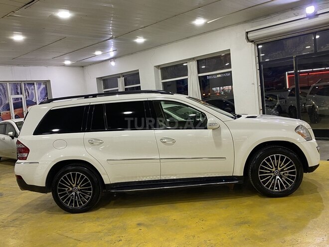 Mercedes GL 450 4MATIC 2008, 179,325 km - 4.7 l - Sumqayıt