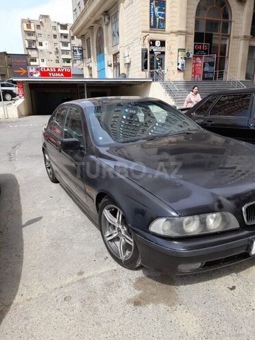 BMW 528 1999, 284,800 km - 2.8 л - Bakı