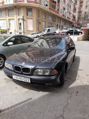 BMW 528 1999, 284,800 km - 2.8 л - Bakı