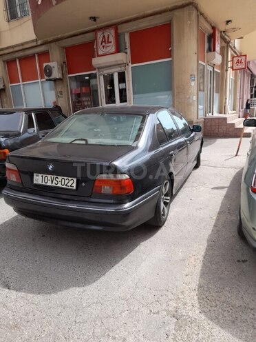BMW 528 1999, 284,800 km - 2.8 л - Bakı