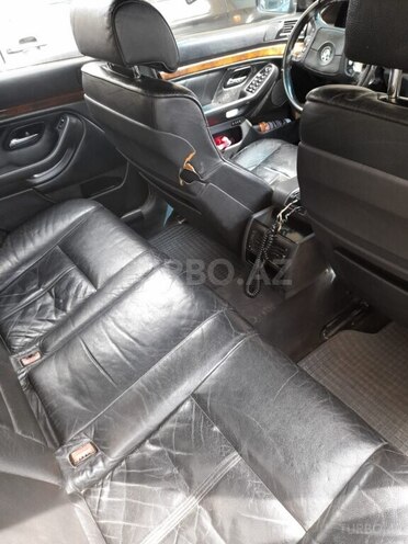 BMW 528 1999, 284,800 km - 2.8 л - Bakı