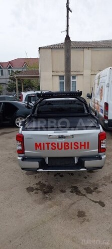 Mitsubishi L200 2021, 102,000 km - 2.4 l - Bakı