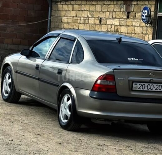 Opel Vectra 1998, 280,000 km - 1.8 l - Tovuz