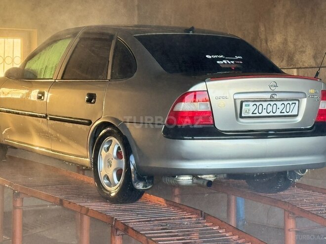 Opel Vectra 1998, 280,000 km - 1.8 l - Tovuz