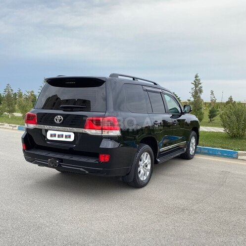 Toyota Land Cruiser 2018, 60,000 km - 4.0 l - Bakı