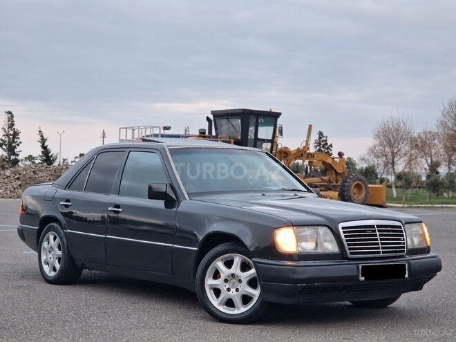 Mercedes E 220 1994, 436,248 km - 2.2 l - Sumqayıt