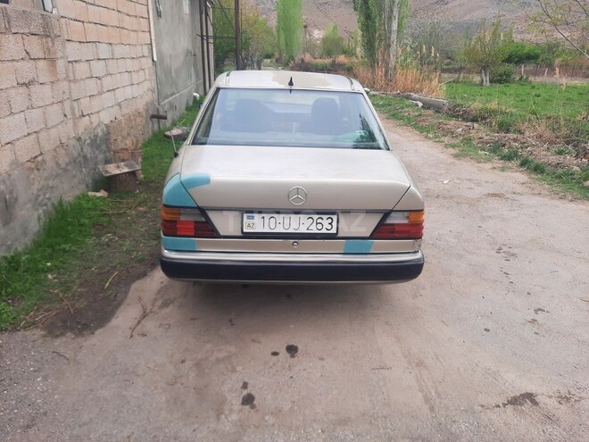 Mercedes E 200 d 1990, 536,000 km - 2.0 л - Naxçıvan