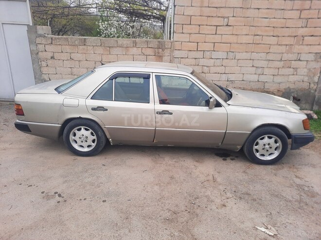 Mercedes E 200 d 1990, 536,000 km - 2.0 л - Naxçıvan