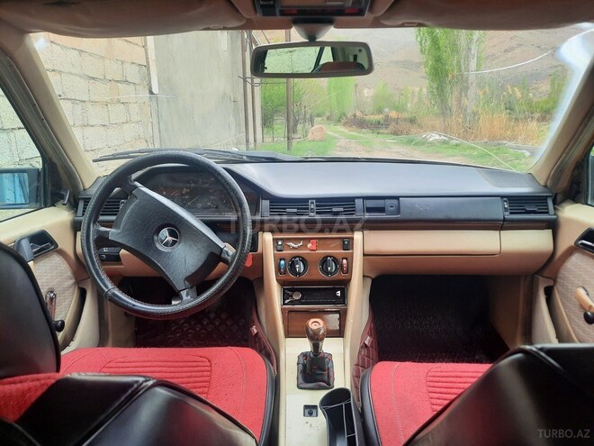 Mercedes E 200 d 1990, 536,000 km - 2.0 л - Naxçıvan