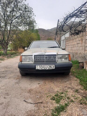 Mercedes E 200 d 1990, 536,000 km - 2.0 л - Naxçıvan