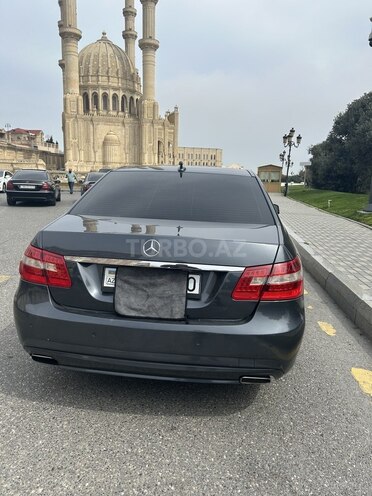 Mercedes E 200 2009, 300,000 km - 1.8 l - Bakı