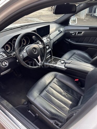Mercedes E 220 d 2015, 194,000 km - 2.2 l - Naxçıvan