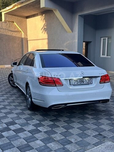 Mercedes E 220 d 2015, 194,000 km - 2.2 l - Naxçıvan