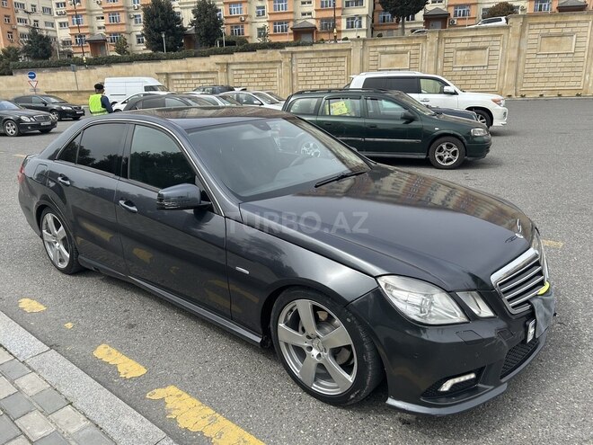 Mercedes E 200 2009, 300,000 km - 1.8 l - Bakı