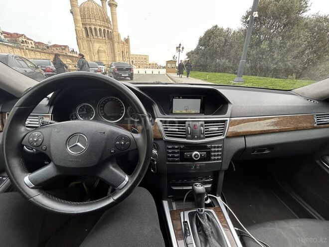 Mercedes E 200 2009, 300,000 km - 1.8 l - Bakı