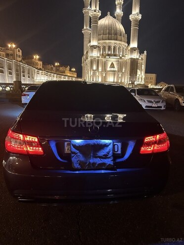 Mercedes E 200 2009, 300,000 km - 1.8 l - Bakı