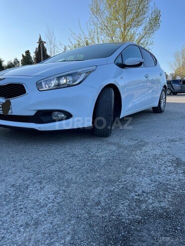 Kia Ceed 2014, 200,000 km - 1.4 l - Bərdə