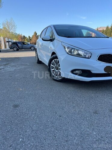 Kia Ceed 2014, 200,000 km - 1.4 l - Bərdə