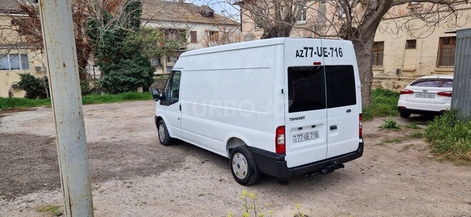 Ford Transit-5