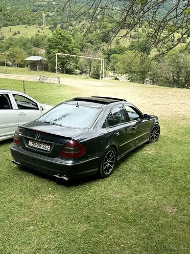 Mercedes E 320 2003, 437,300 km - 3.2 l - Bakı