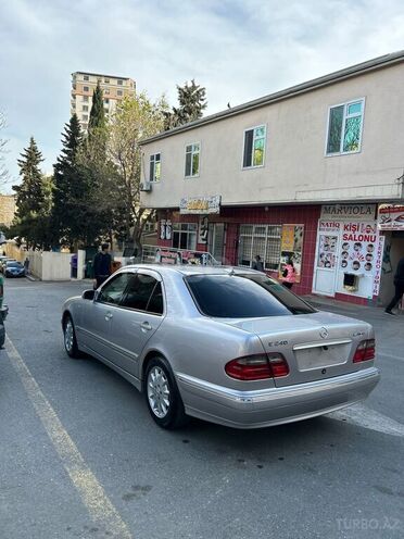 Mercedes E 240 2002, 260,000 km - 2.6 л - Bakı