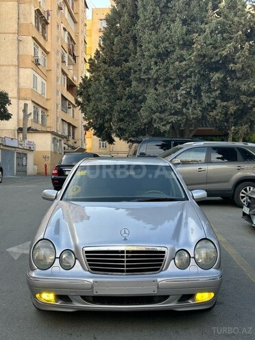 Mercedes E 240 2002, 260,000 km - 2.6 л - Bakı