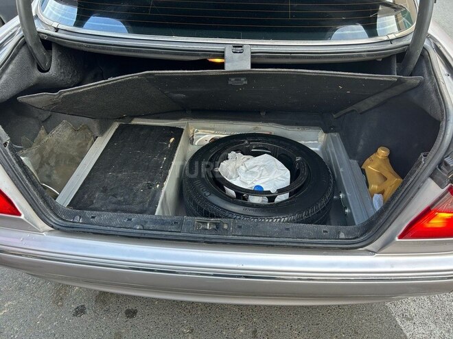 Mercedes E 240 2002, 260,000 km - 2.6 л - Bakı