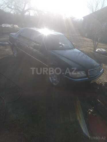 Mercedes C 240 2000, 358,000 km - 2.4 l - Zaqatala