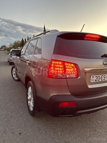 Kia Sorento 2010, 200,000 km - 2.0 l - Naftalan