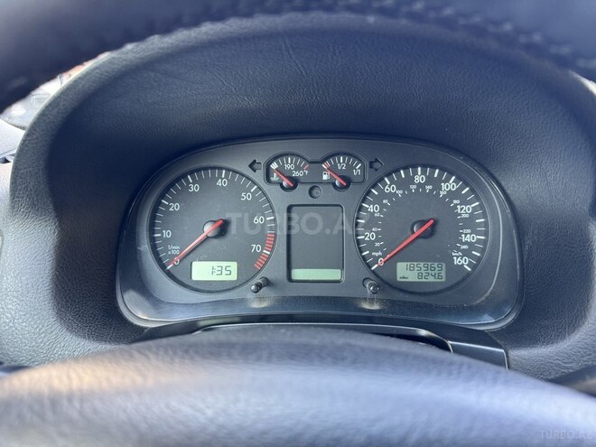 Volkswagen Jetta 2002, 186,000 km - 2.0 л - Bakı