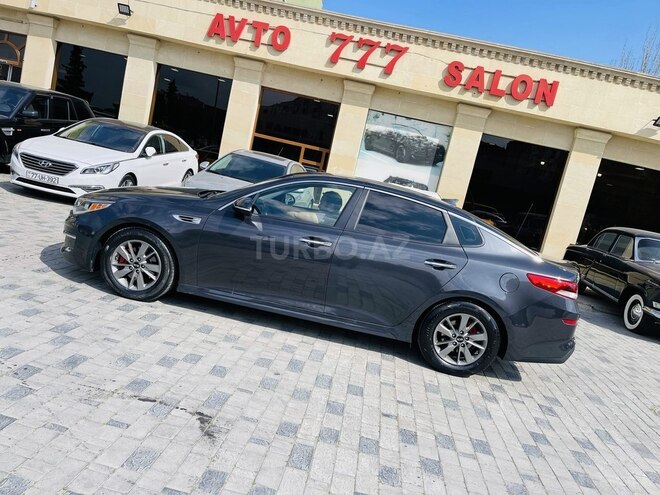 Kia Optima-5